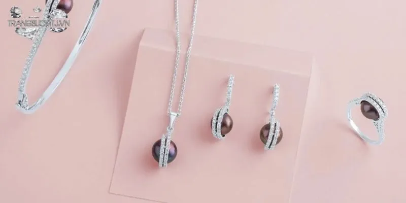 Các Loại Trang Sức Lấy Cảm Hứng Từ Thiên Nhiên Phổ Biến